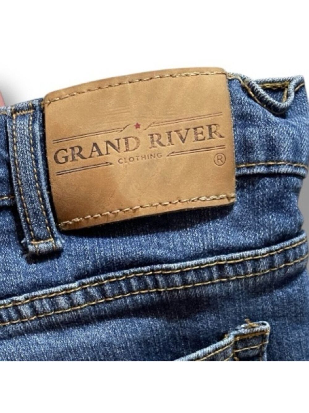 Grand River Medium Stone Stretch Traditional Straight Cut
Jeans 38/30 - Picture 6 of 7